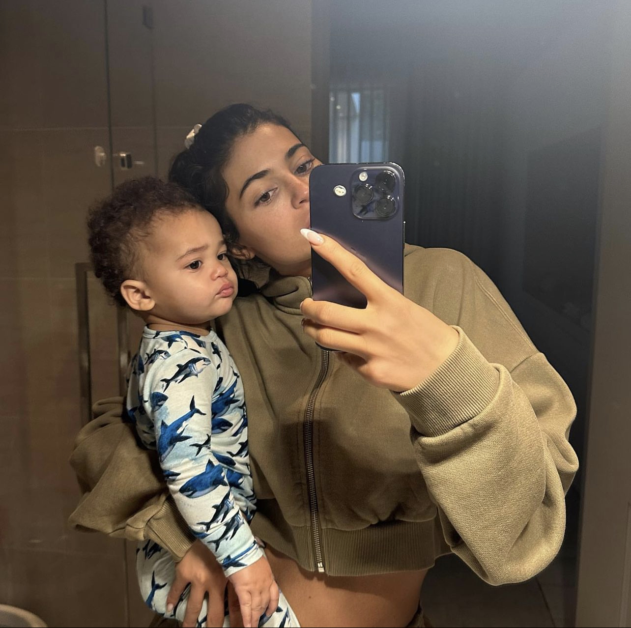 Thot fuck then sent baby fan photo