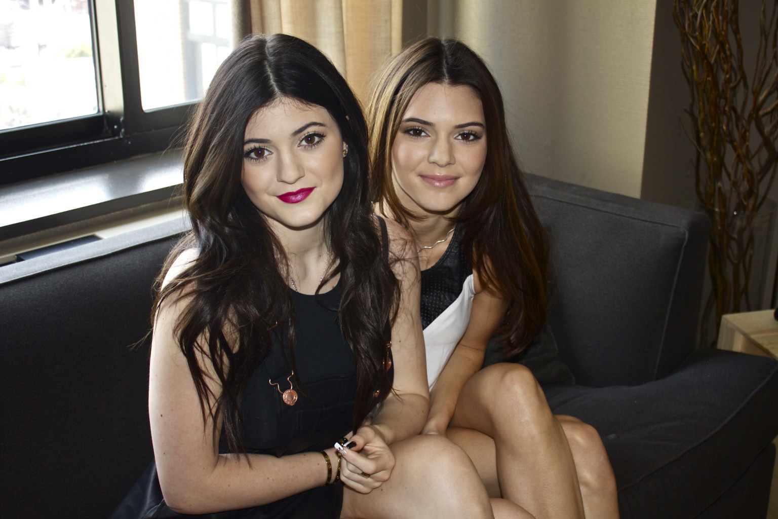Kendall and Kylie Jenner, сестры Дженнер