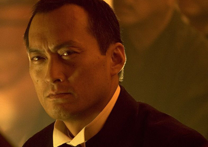 холодный взгляд и слово невыносимы 