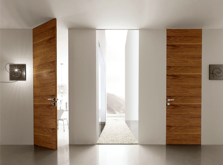 высокие двери