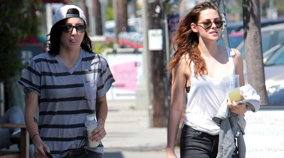 Кристен Стюарт и девушка