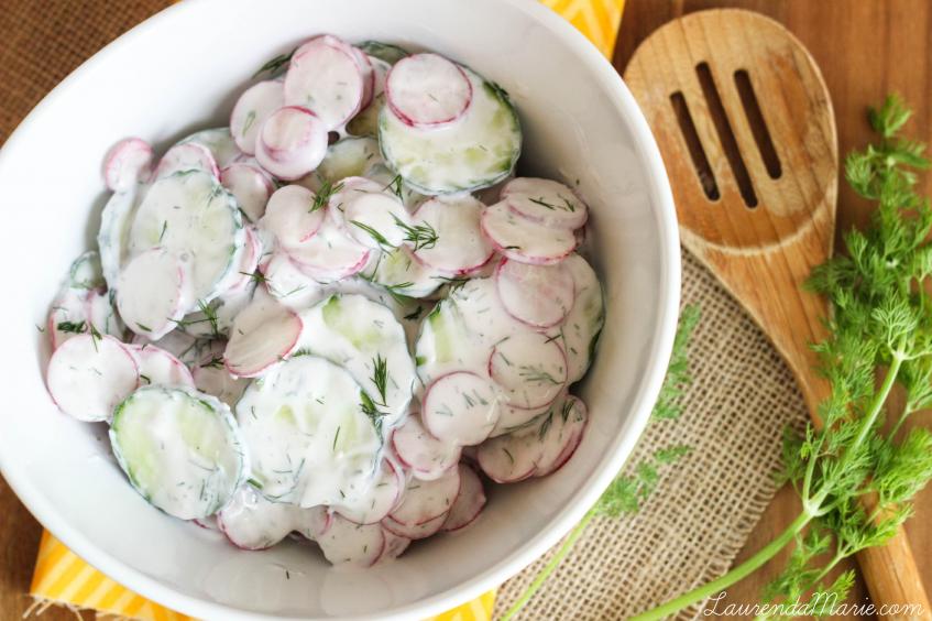 салат с редисом и яйцом