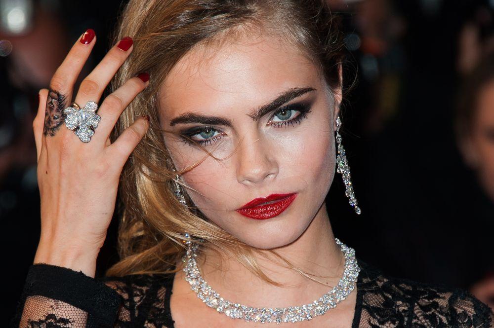 кара делевинь