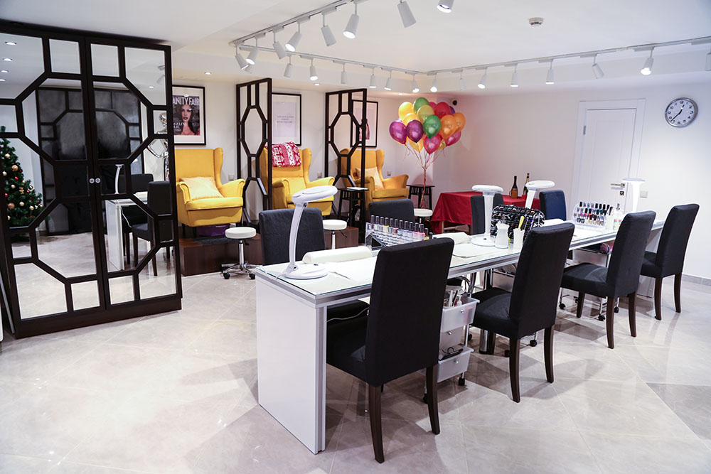 Салон дня: Happy Nails