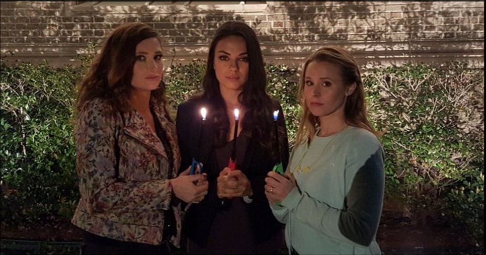 Кунис, Белл, Хан