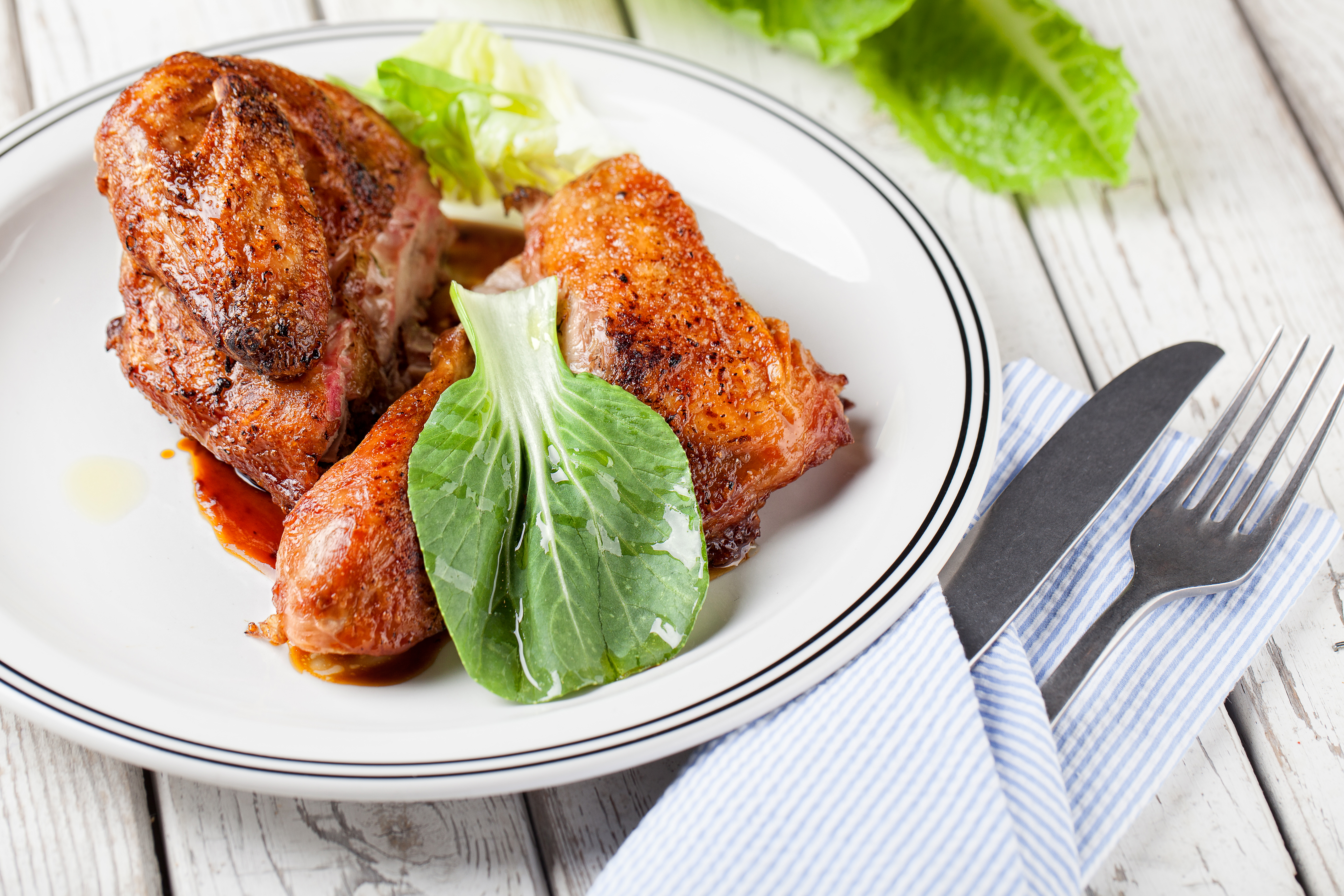 Ресторан дня: «Крылышко или ножка» на Патриках