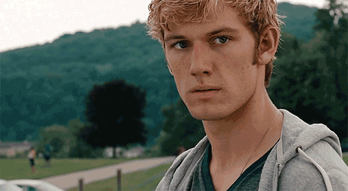 странное поведение мужчин