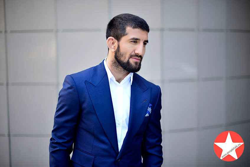 Расул Мирзаев