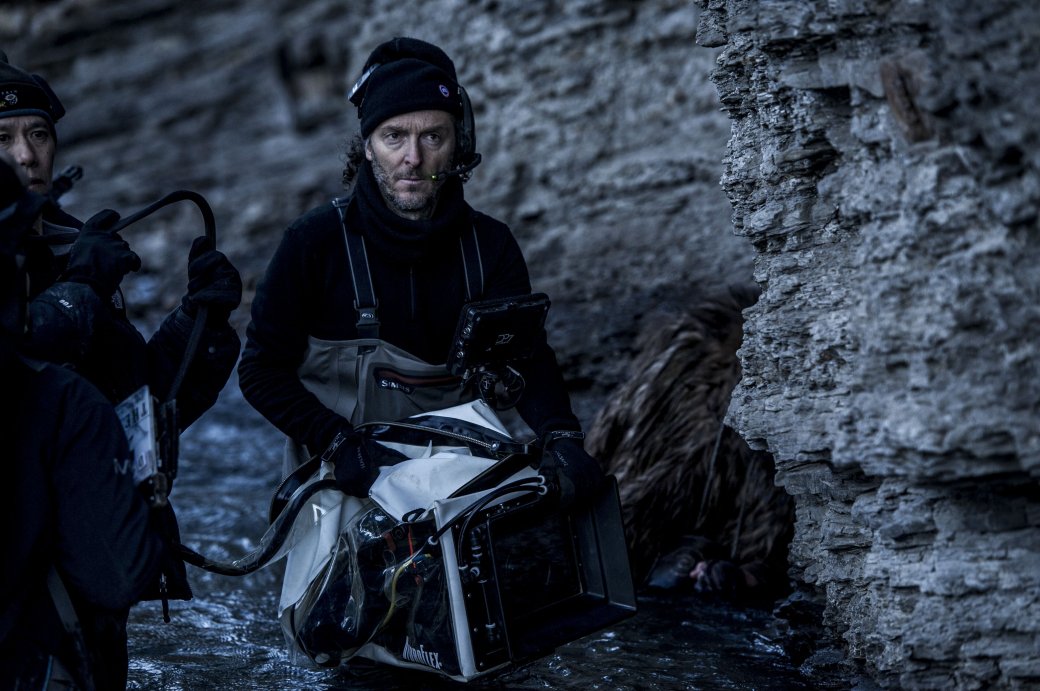 оператор выживший