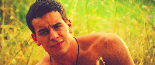 Марио Касас