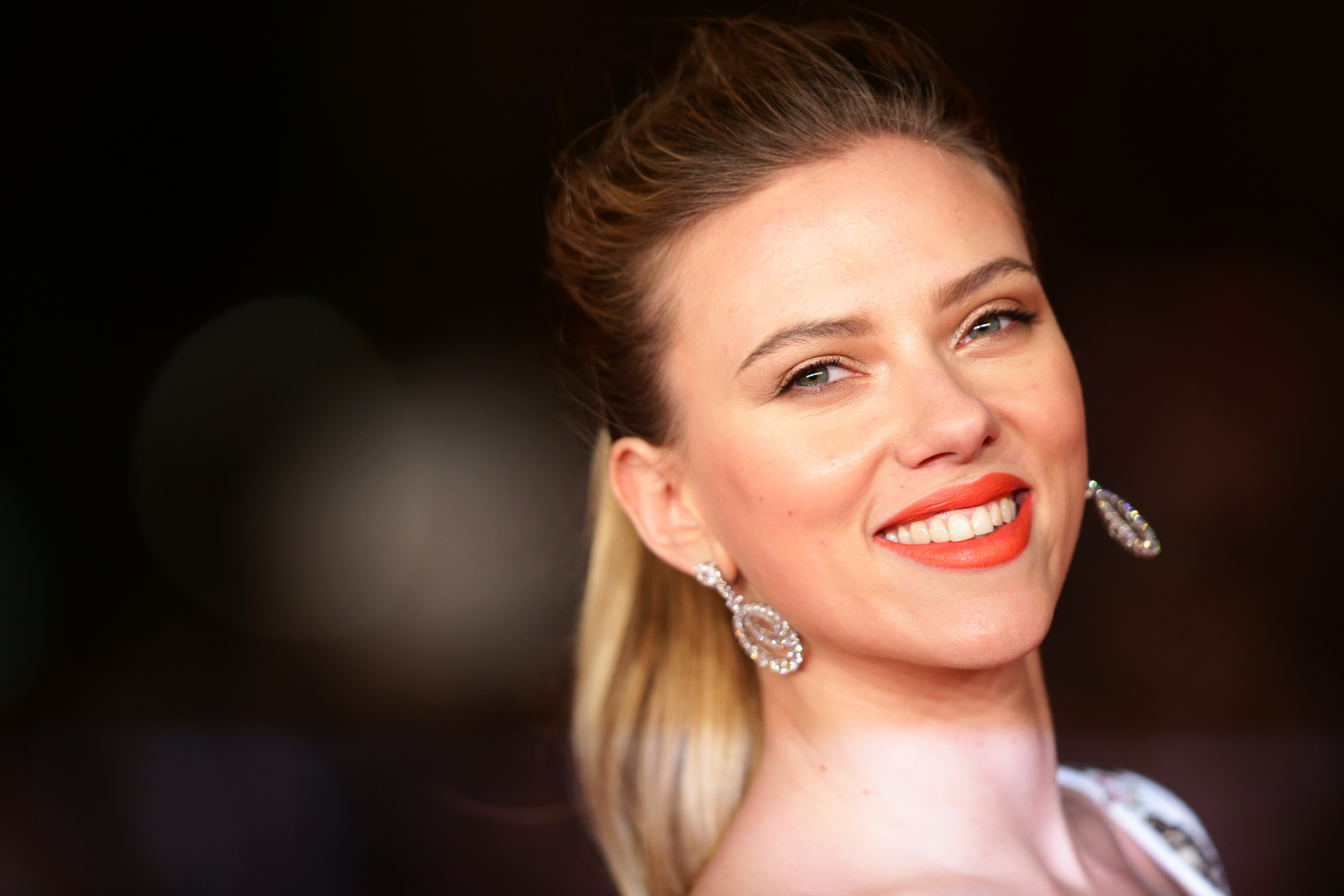 Scarlett johansson. Скарлетт Йоханссон. Актриса Скарлетт Йоханссон. Скарлетт Йоханссон 1994. Скарлетт Йоханссон улыбка.