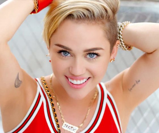 Вот это кольцо! Майли Сайрус получила шикарный подарок от жениха