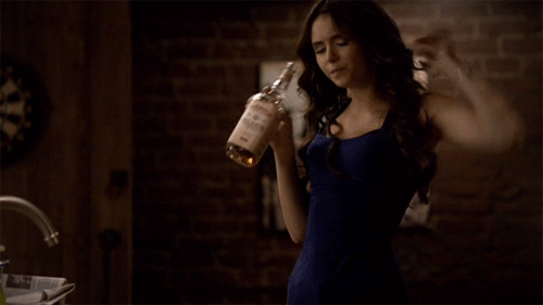 Классно танцует