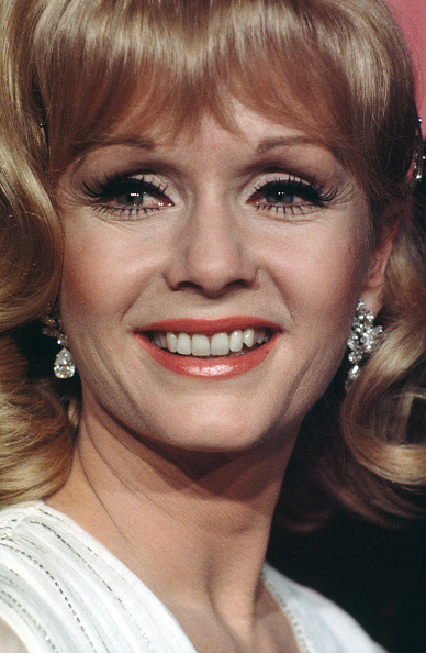 Debbie Reynolds, 1974 
