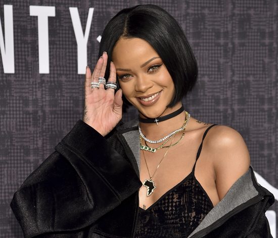 С кем встречается Рианна?