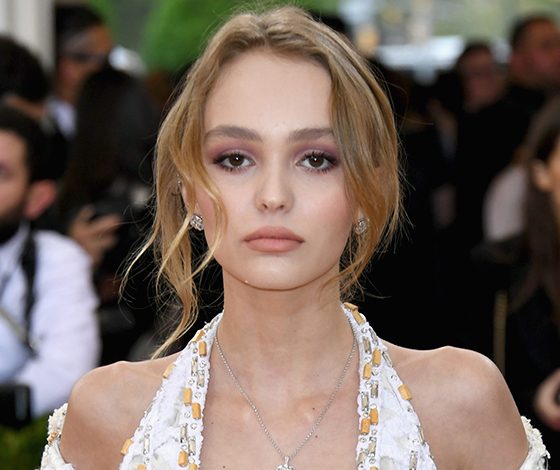 Лили-Роуз Депп напугала нездоровой худобой