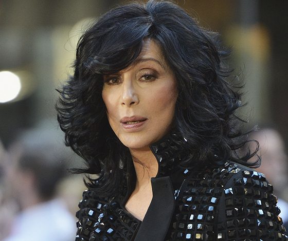 Шер умирает и пишет завещание