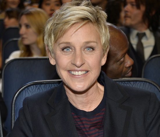 На телеведущую Эллен Дедженерес подали в суд