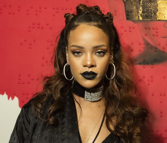Рианна представила новую песню Nothing Is Promised