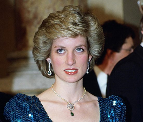 Платье принцессы Дианы выставят на аукционе за £100,000