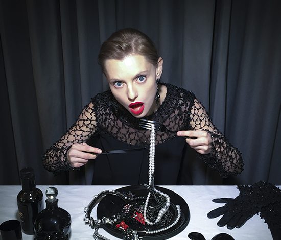 Анна Меликян сняла лукбук Apartment 26