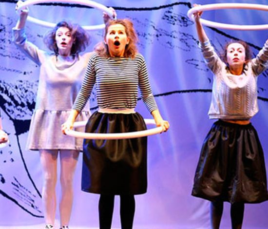 Юля Пересильд и Митя Хрусталев дают спектакль для детей