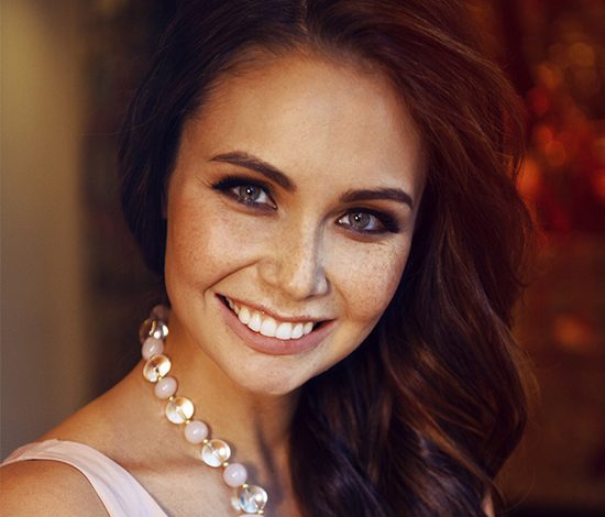 Ляйсан Утяшева сняла клип для Павла Воли