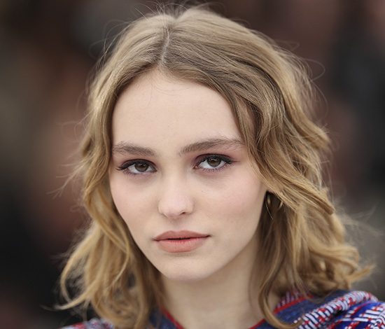 Скандальное заявление Лили-Роуз Депп о разводе отца