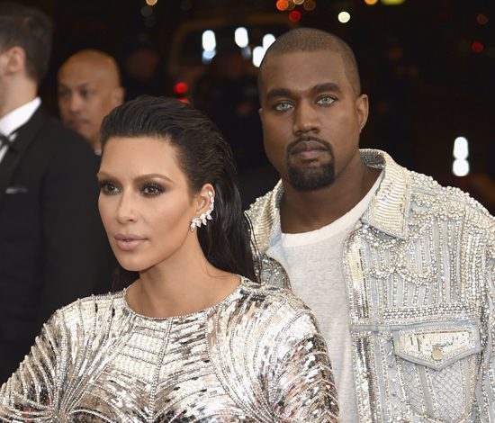 Ким Кардашьян выгнала Канье Уэста из дома