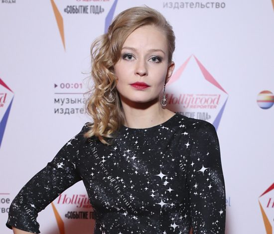 Юлия Пересильд устраивает спектакль для особенных детей