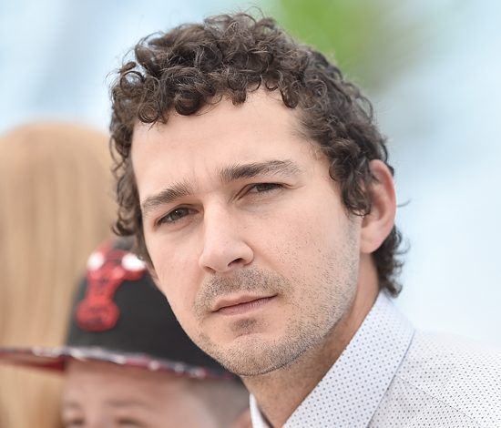 Шайа Лабаф станцевал на красной дорожке