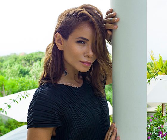 Айза трогательно призналась мужу в любви