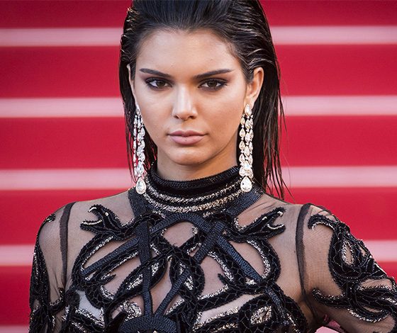 Кендалл и Крис Дженнер на ужине в Каннах