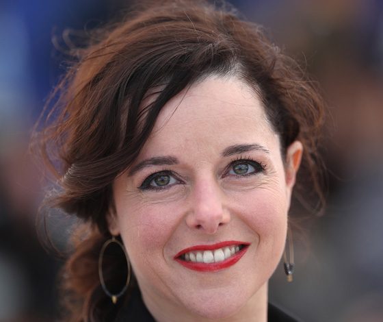 Лорэ Кэлами продемонстрировала отсутствие нижнего белья