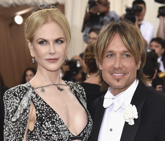 Николь Кидман с мужем спели дуэтом в машине