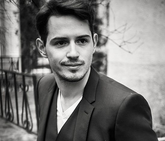 Василий Ракша: Из-за роли я попал к психоаналитику