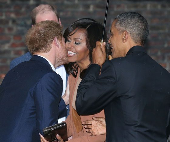 «Бум»: Twitter-баттл принца Гарри и семьи Обама