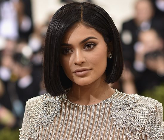 Кайли Дженнер похвасталась новой татуировкой