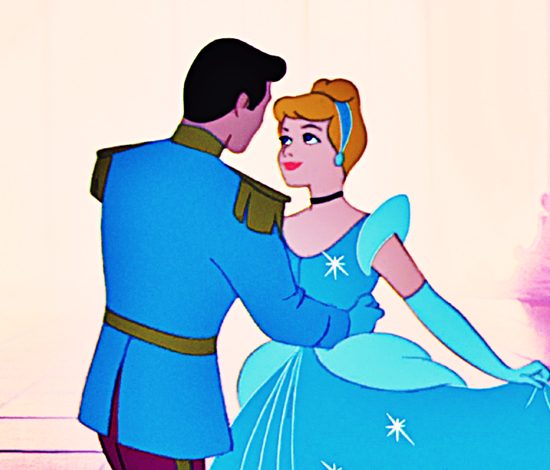 Disney предлагает сыграть свадьбу в замке Золушки