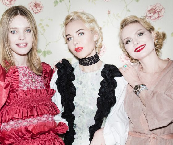 Литвинова, Глюкоза и Водянова поздравили Ульяну Сергеенко