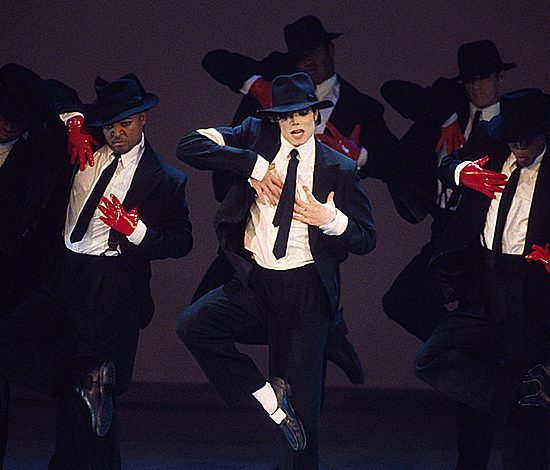 День танца: клипы, под которые ты будешь танцевать