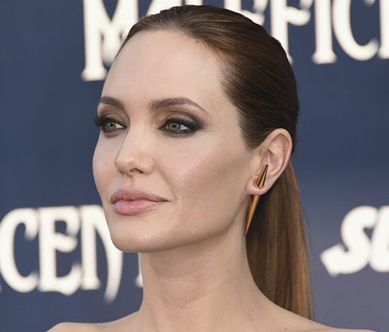 Анджелина Джоли: новые семейные фото из Лондона