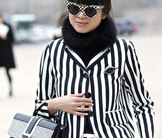 Топ-20 черно-белых сумок на весну