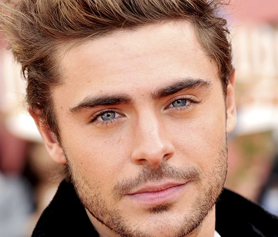 Зак Эфрон расстался со своей девушкой