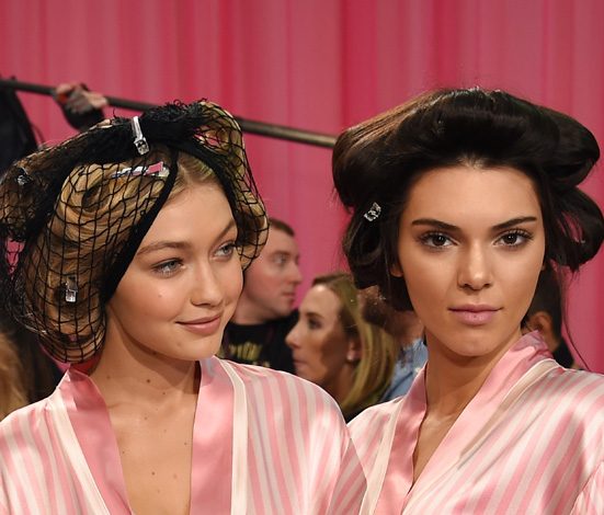 Кендалл Дженнер и Джиджи Хадид носят одинаковую одежду