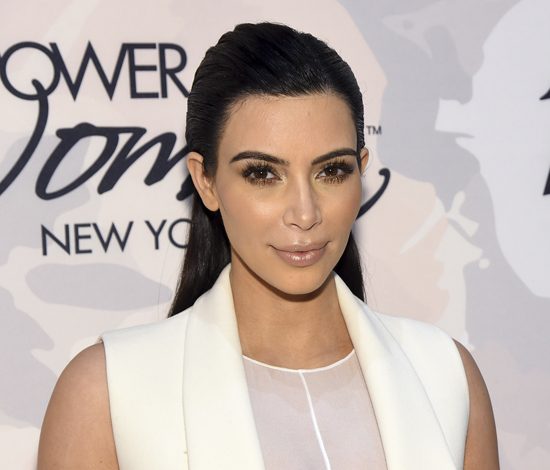 Ким Кардашьян задумалась о суррогатной матери