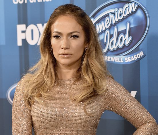 Дженнифер Лопес снова продает особняк