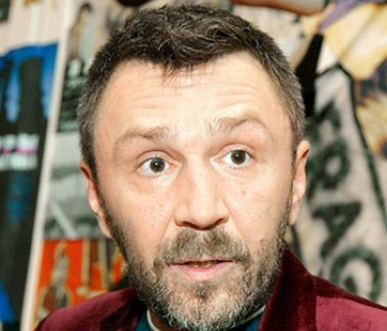 Сергей Шнуров дал отпор поклонникам