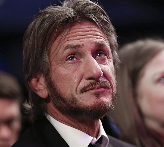 Шон Пенн впервые вышел в свет со своей девушкой