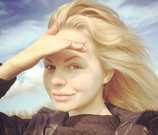 Алиса Вокс представила первую сольную песню после «Ленинграда»